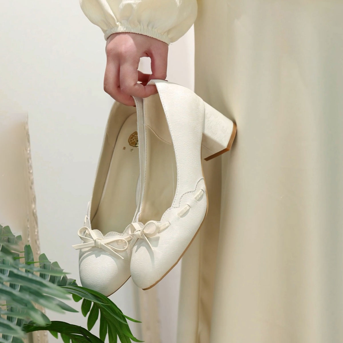 Gentle Satin Bow Block Heel Pumps, Ivory Jacquard Slip-On Shoes For Work & Parties